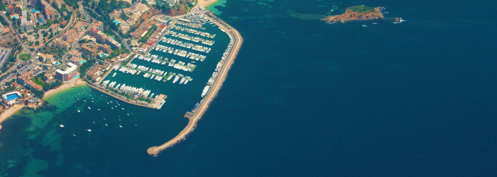 Calvia property market, harbour aerial view.