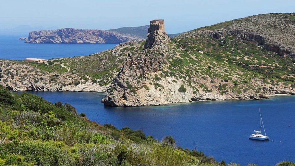 LE ROCHER d'Elisa Sebbel 1000x563-Cabrera-Castle-Balearic-Islands