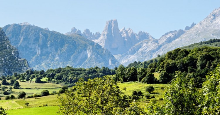 Naranjo de Bulnes Oceno Asturias mountains spain buy real estate property