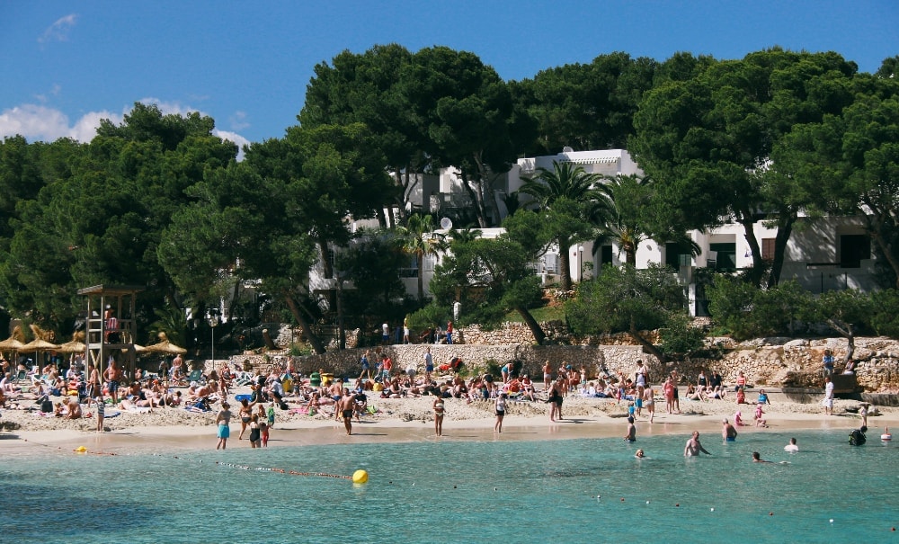 Cala d'Or property on the beach.