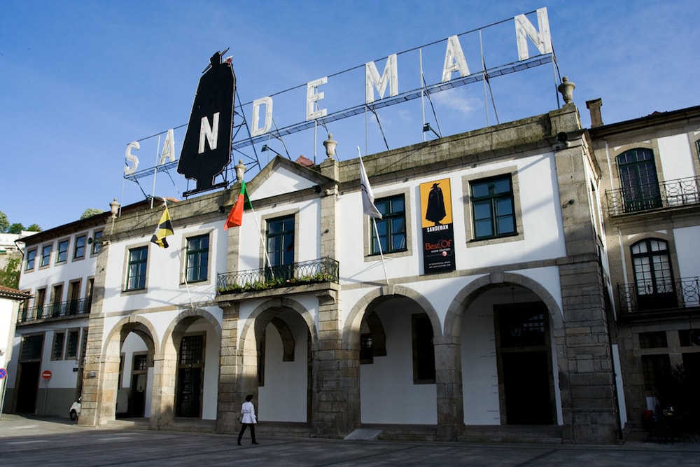 Cave Sandeman de Vinho do Porto, em Vila Nova de Gaia, Portugal