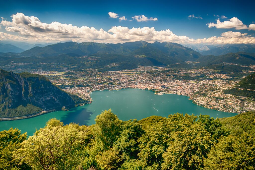 Lago di Como vista dall'alto, Italia