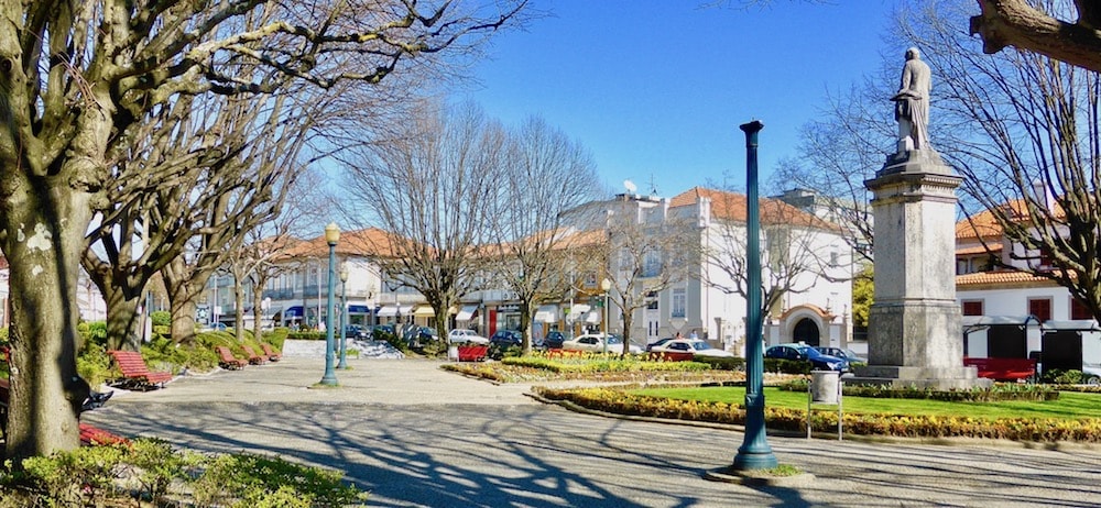 Praça em Santo Tirso, Portugal