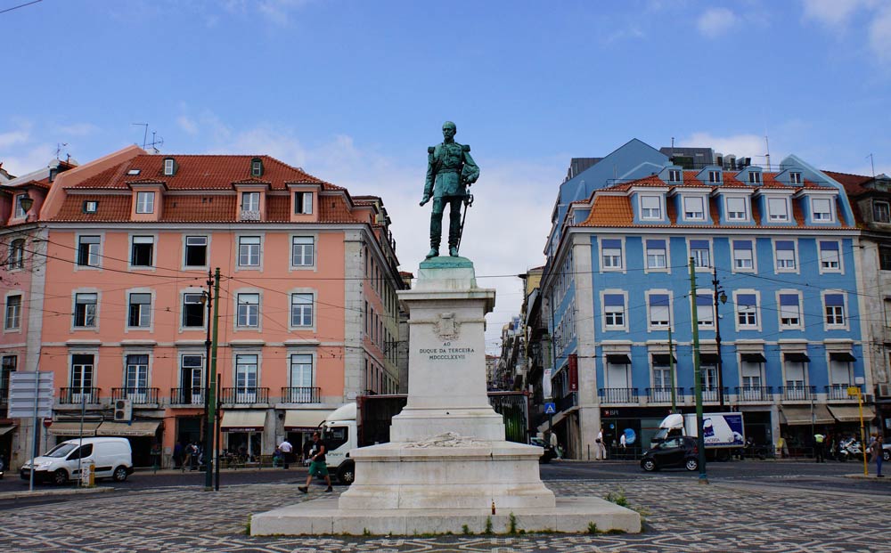 Monumento no Cais do Sodré, em Lisboa, Portugal