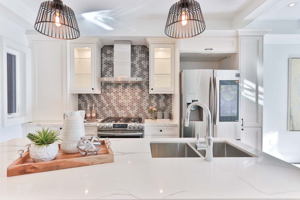 Küche eines Hauses, das Home Staging durchlaufen hat