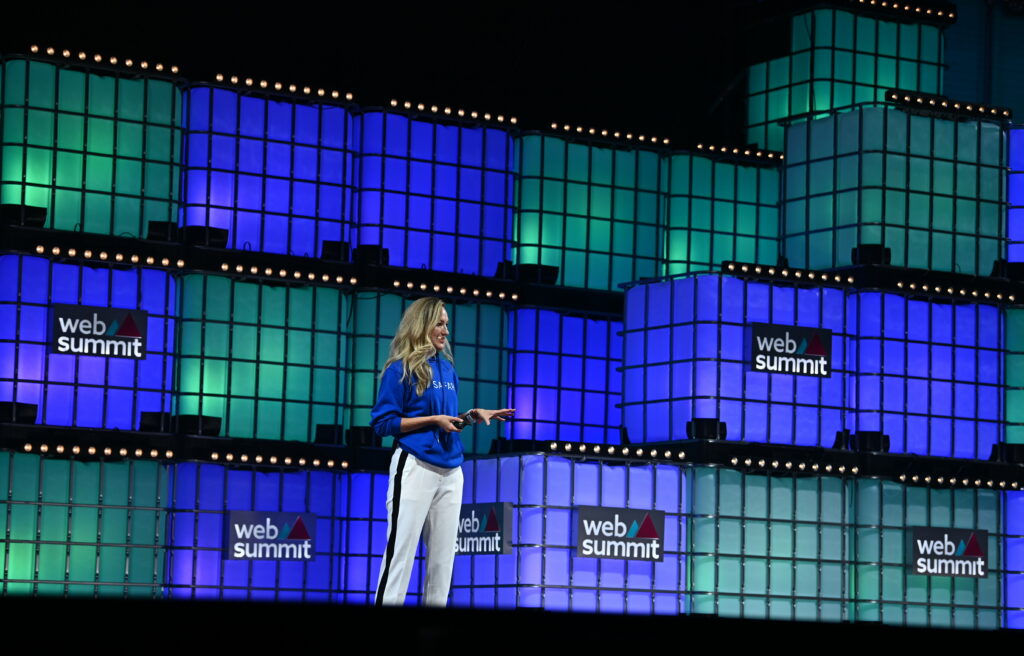 Mila Suharev al Centre Stage del Web Summit 2022 per il breakout delle startup